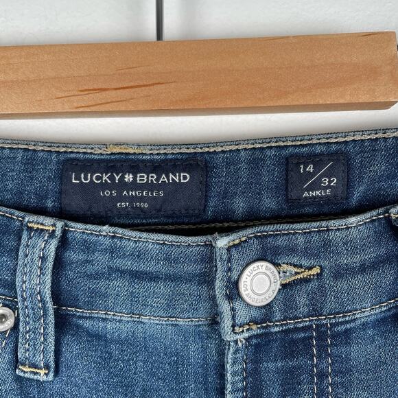 Lucky Brand Jeans Womens 14 Blue Mid Rise Sweet Straight Leg Ankle Dark Wash NWT - Picture 7 of 11